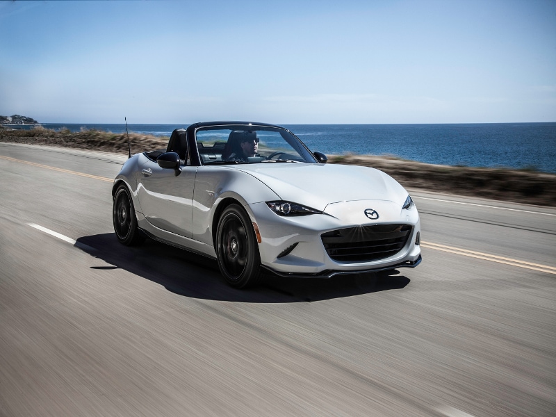 2016 Mazda MX-5 Miata ・  Photo by Mazda 