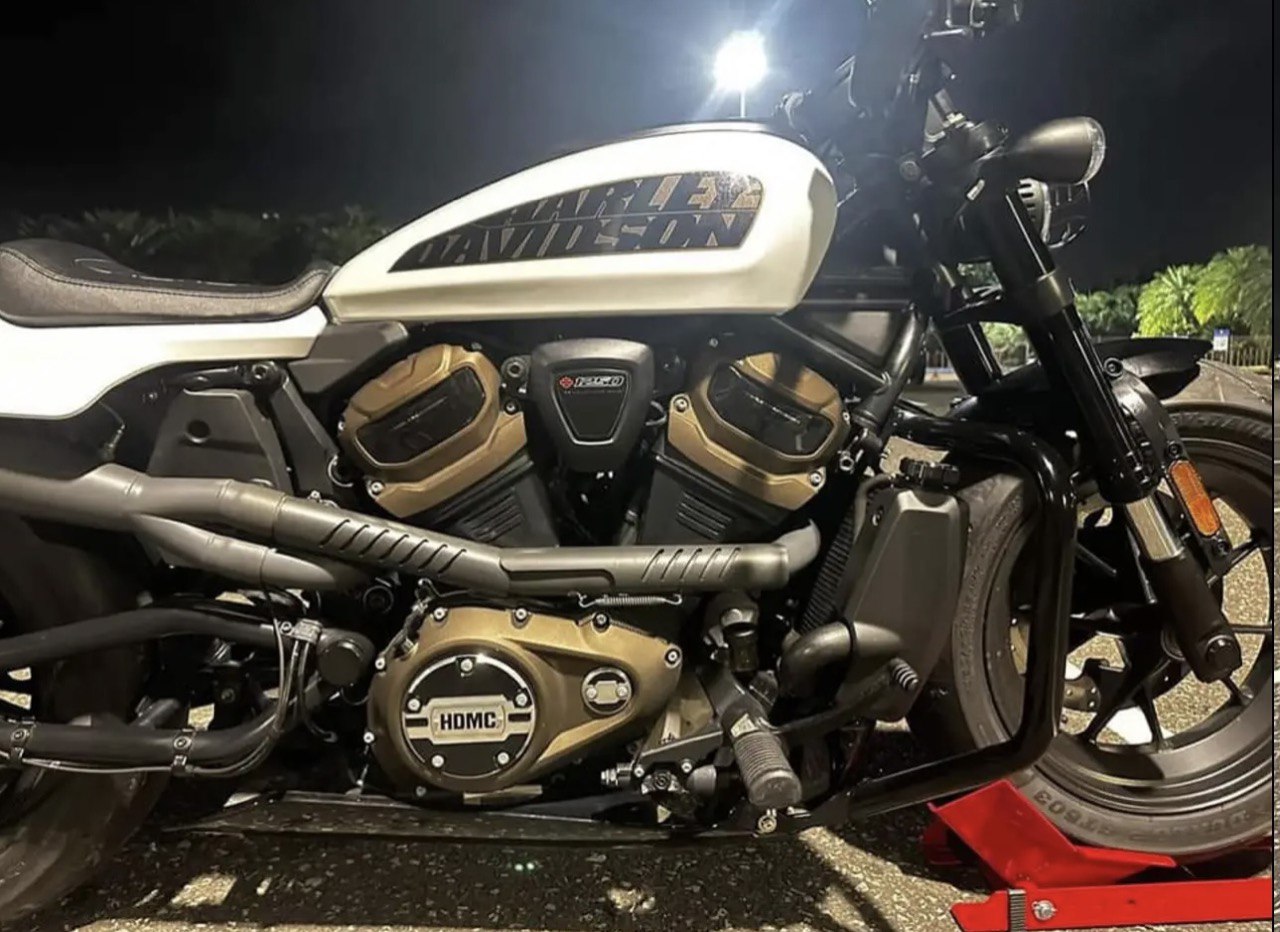 Дополнительное изображение Harley Davidson Sportster S 2022 clqreyr6n8zzr0b15nn24wwid