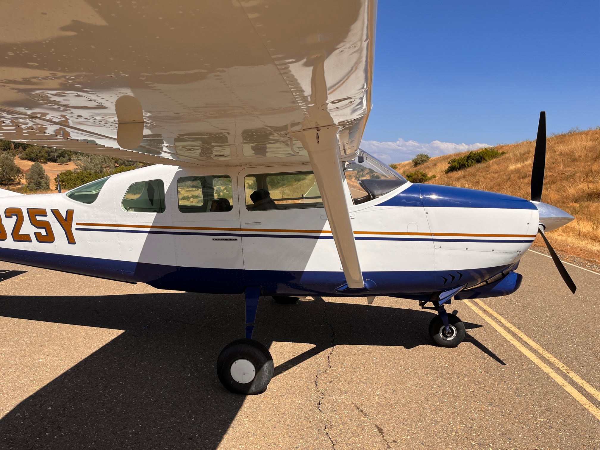 1964 Cessna 210D Centurion, 105,500 (Here at Placerville) N3825Y