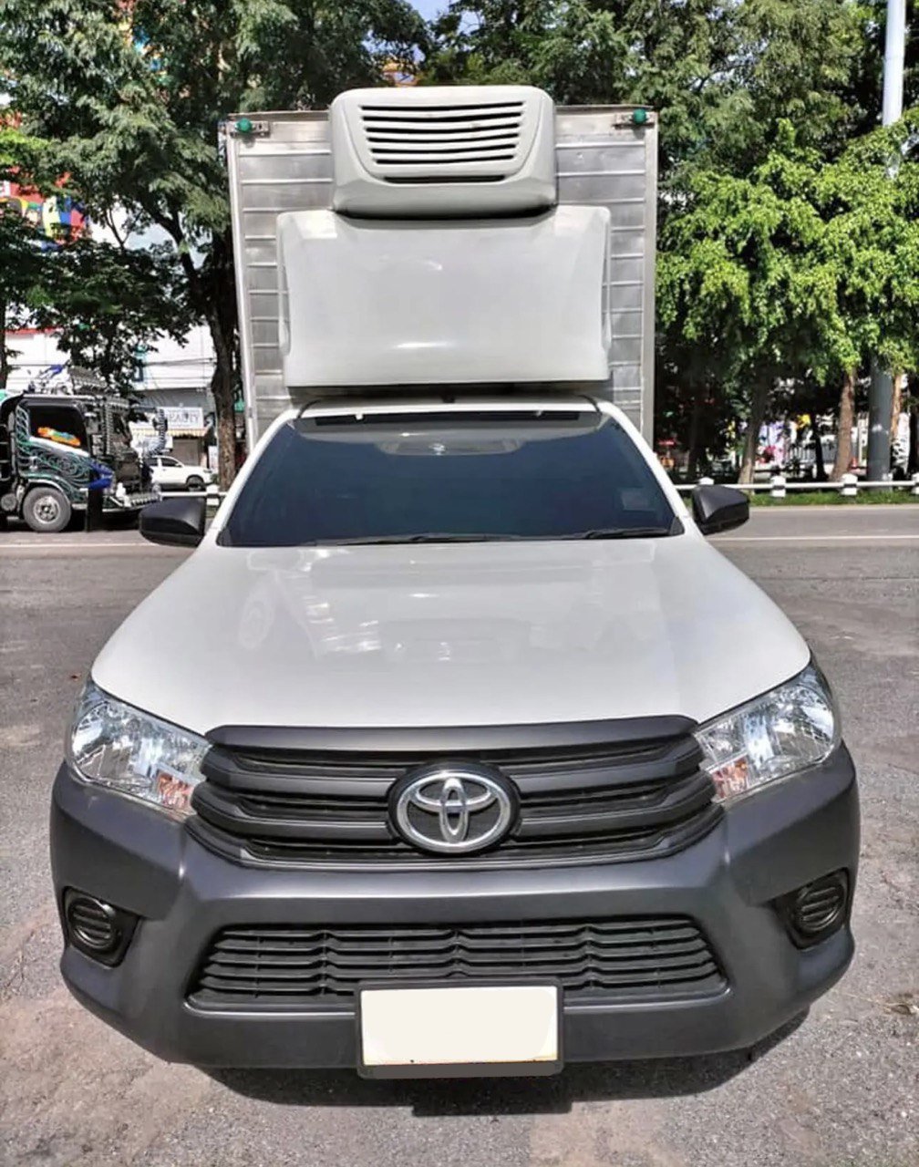 Дополнительное изображение Toyota Hilux Revo 2018 clqp1zdcp5awf0bzqwefzlhi5