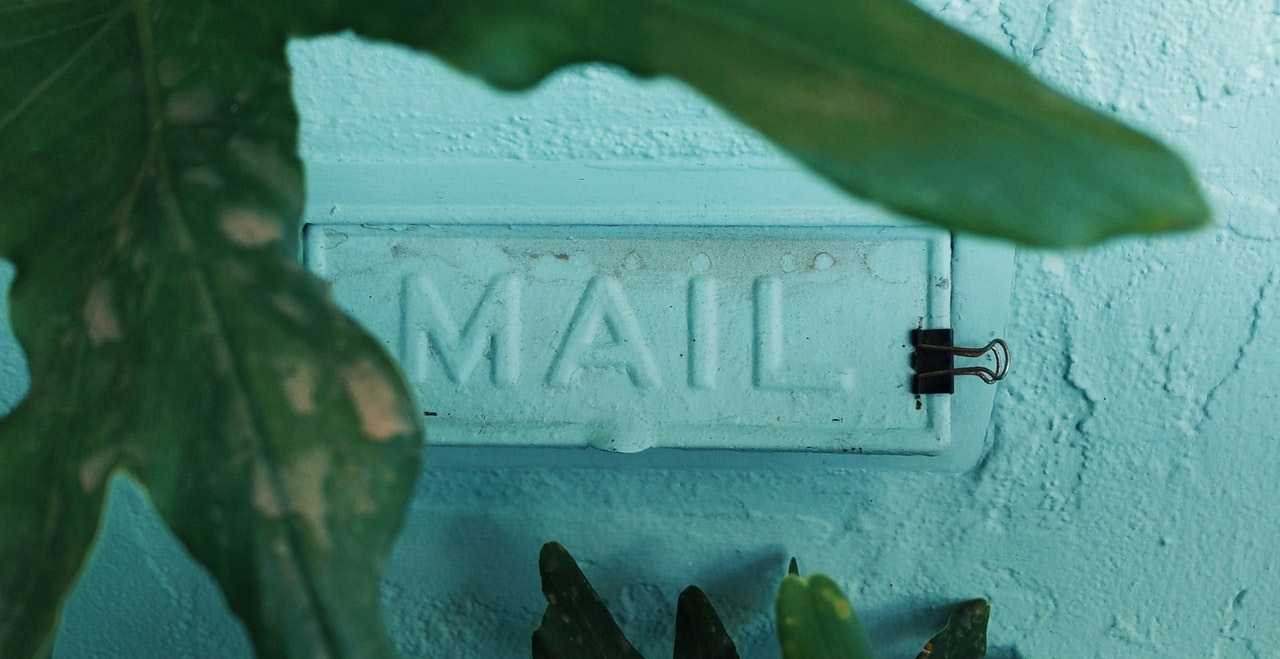 A post office box coin mechanism