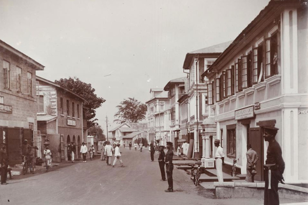 1920s street lagos.jpg