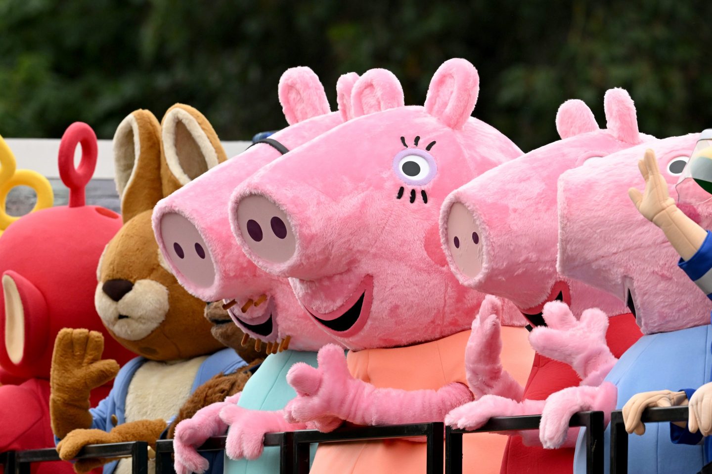 Snouts, muddy puddles and British accents How Peppa Pig became a