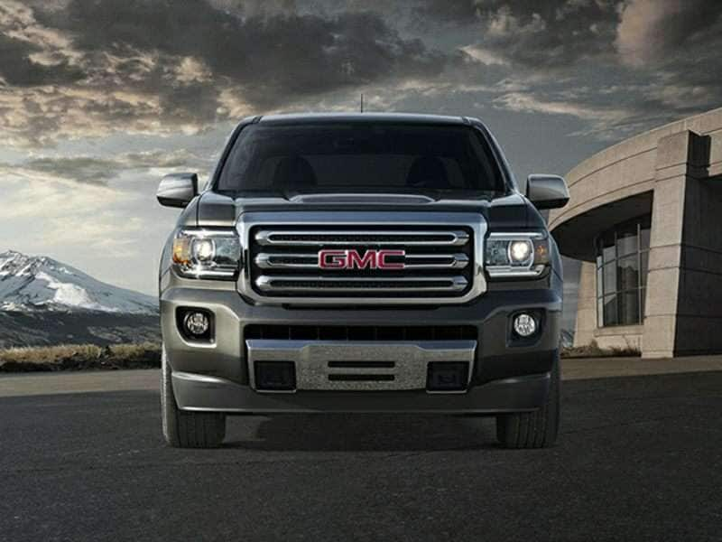 2016 GMC Canyon ・  Photo by General Motors